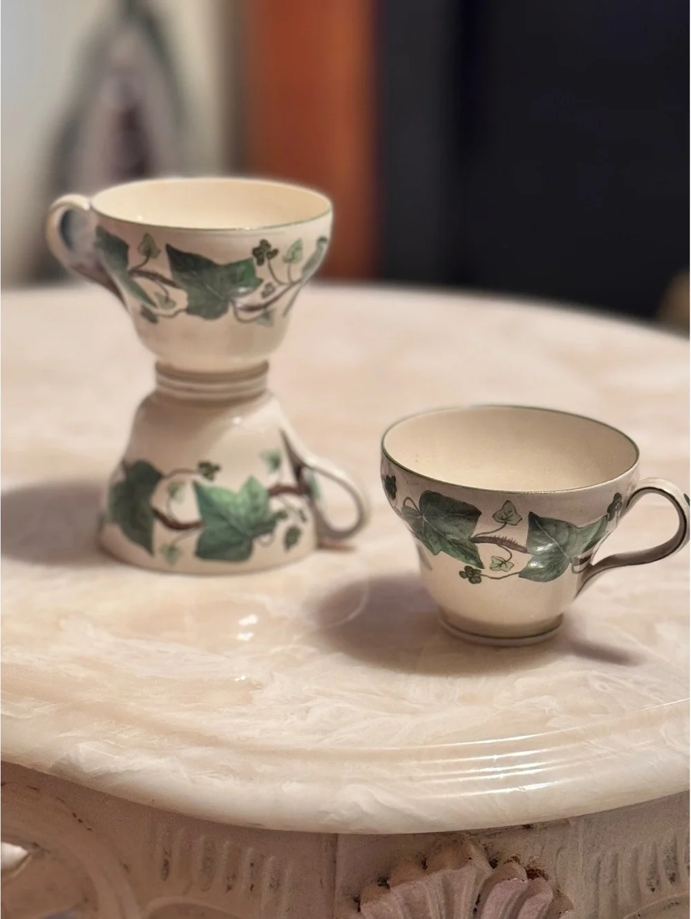 Wedgwood Napoleon Ivy tea cups